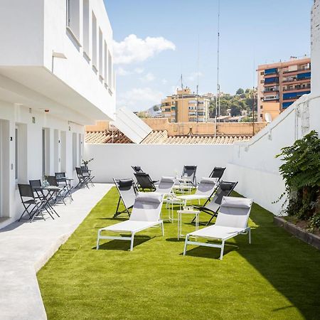 Apartamentos La Pelusa Málaga Dış mekan fotoğraf