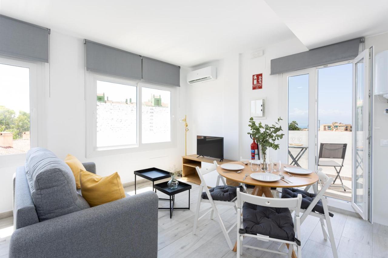 Apartamentos La Pelusa Málaga Dış mekan fotoğraf