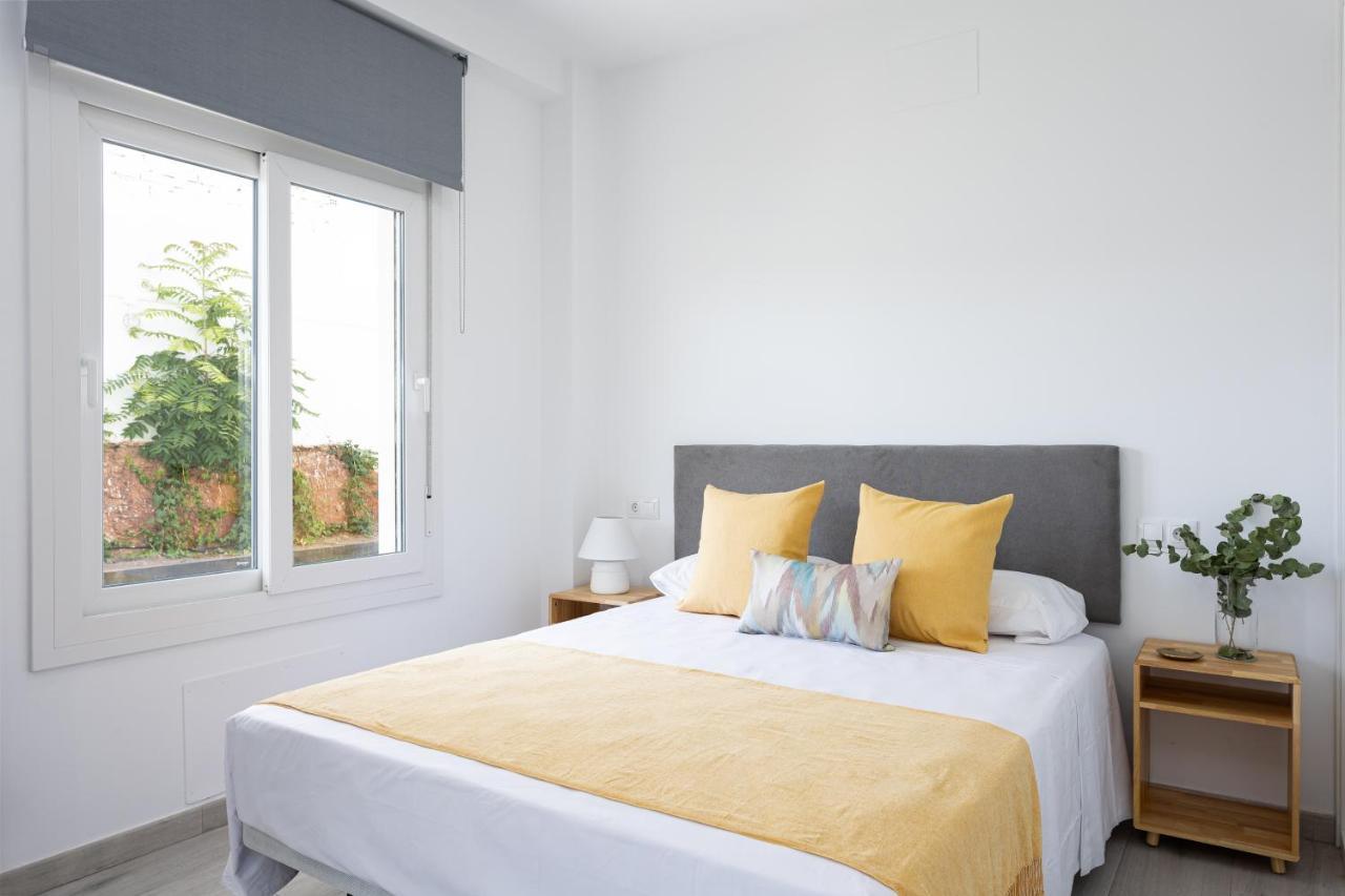 Apartamentos La Pelusa Málaga Dış mekan fotoğraf