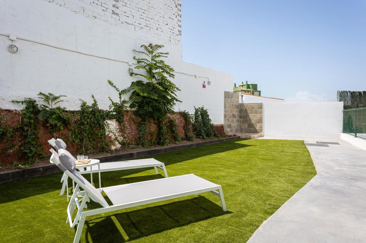 Apartamentos La Pelusa Málaga Dış mekan fotoğraf