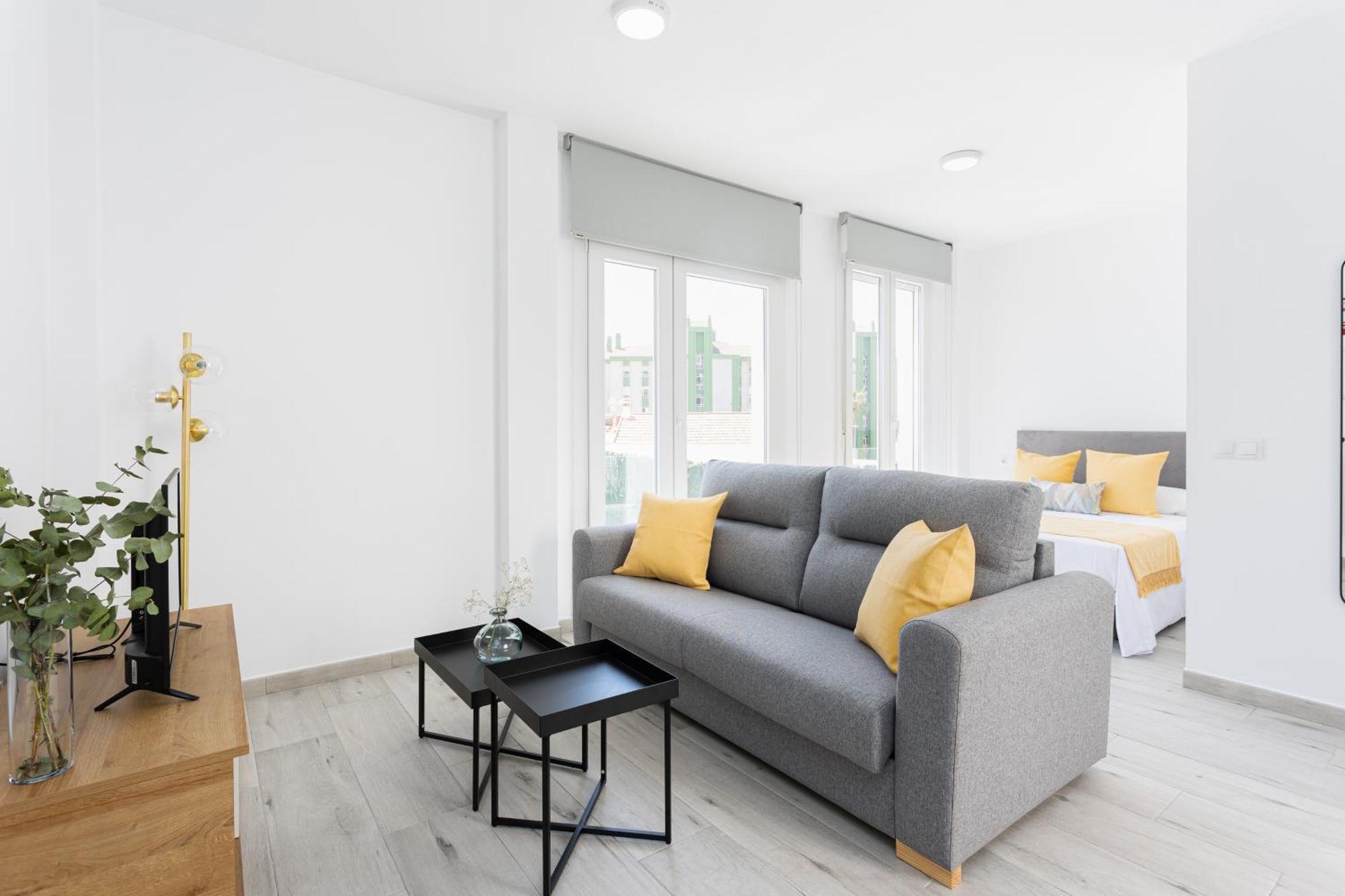Apartamentos La Pelusa Málaga Oda fotoğraf